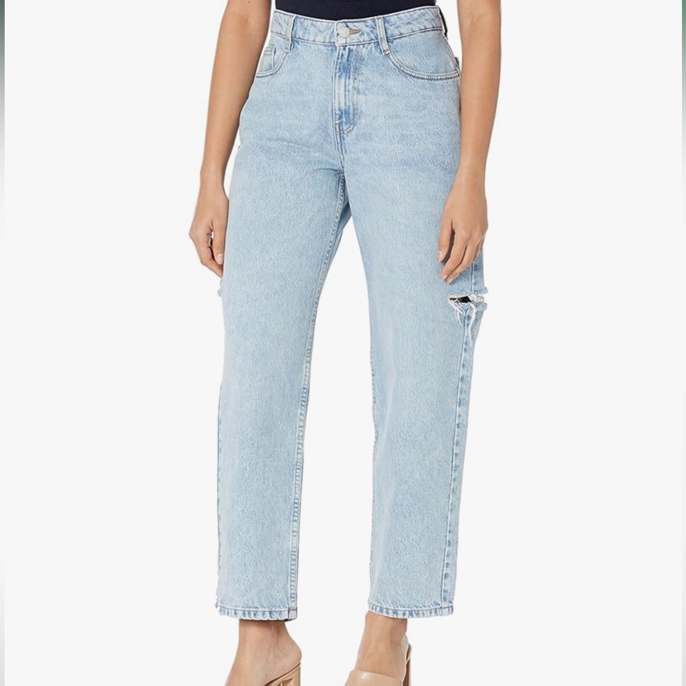 Light Blue Straight Leg Women's Jeans